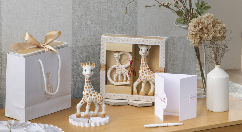 Sophie la girafe deals sophisticated teether set